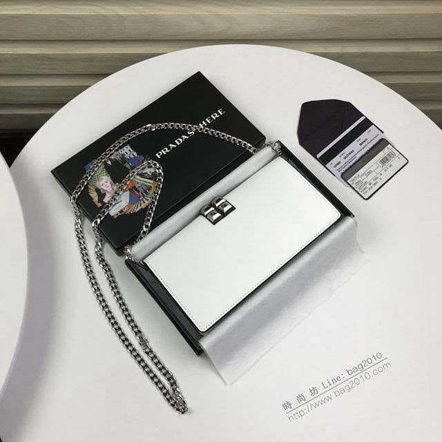 prada女包 普拉達最新春夏款 1ZH061 Prada迷你小包包 Prada小牛皮鏈條包  pyd2276